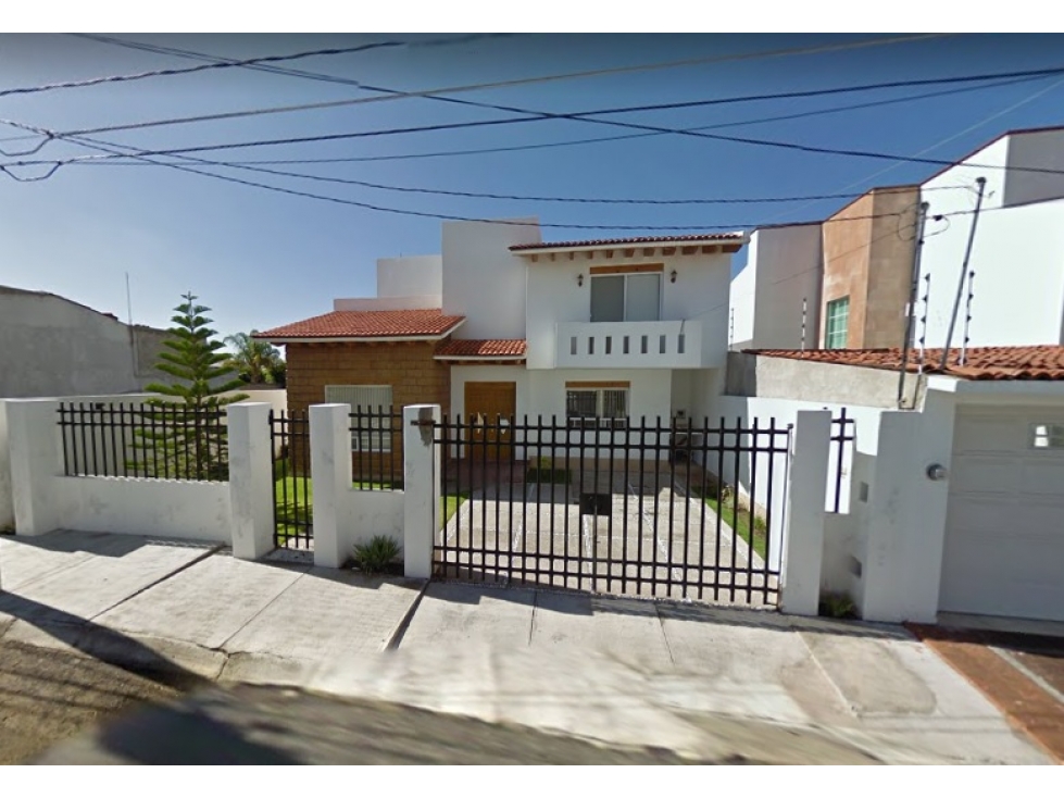 Casa en Remate en Juriquilla, FG-1843