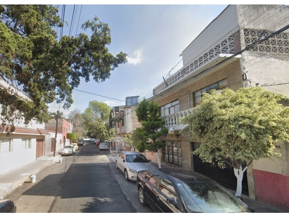 Casa en Remate en Fernando Casas Alemán, N-852 — foto 4