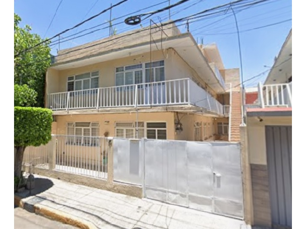 Casa en Remate en 7 Maravillas, FG-885