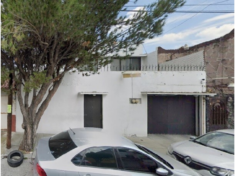 Casa en Remate en S Pedro Zacatenco, FG-1449