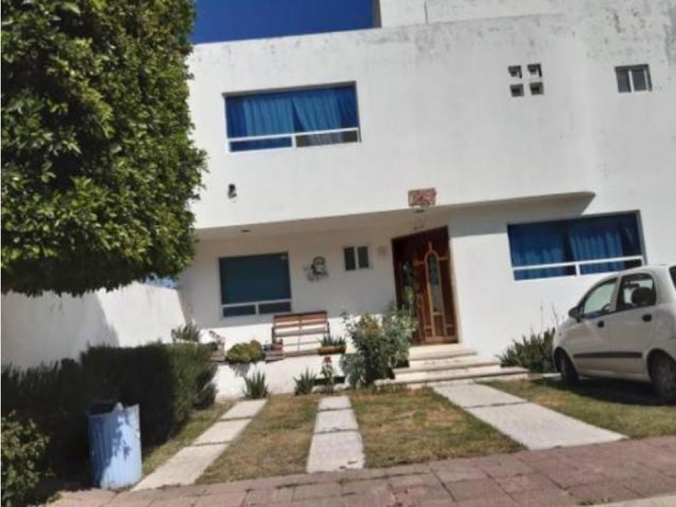 Casa en Remate en Real De Jurica, FG-603