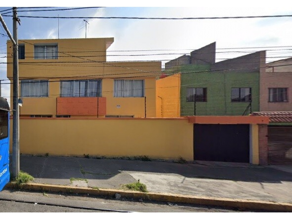 Casa en Remate en Sinantel Amp, FG-1298 - 1