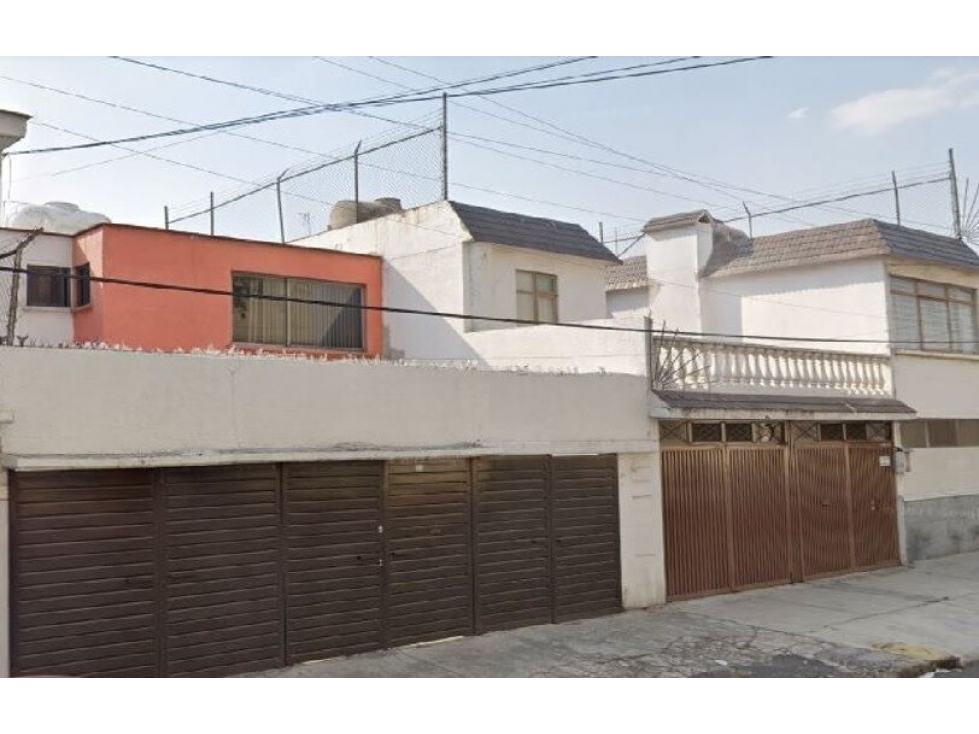 Casa en Remate en El Retoño, FG-1731 - 1