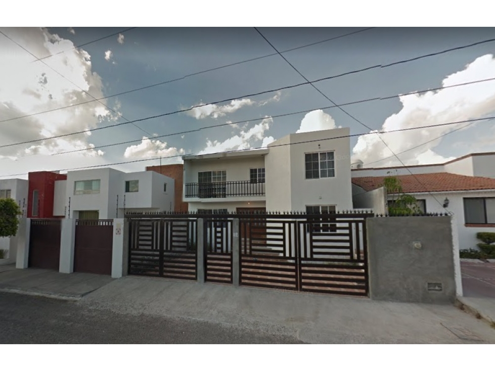 Casa en Remate en Santa Rosa Jáuregui, FG-676
