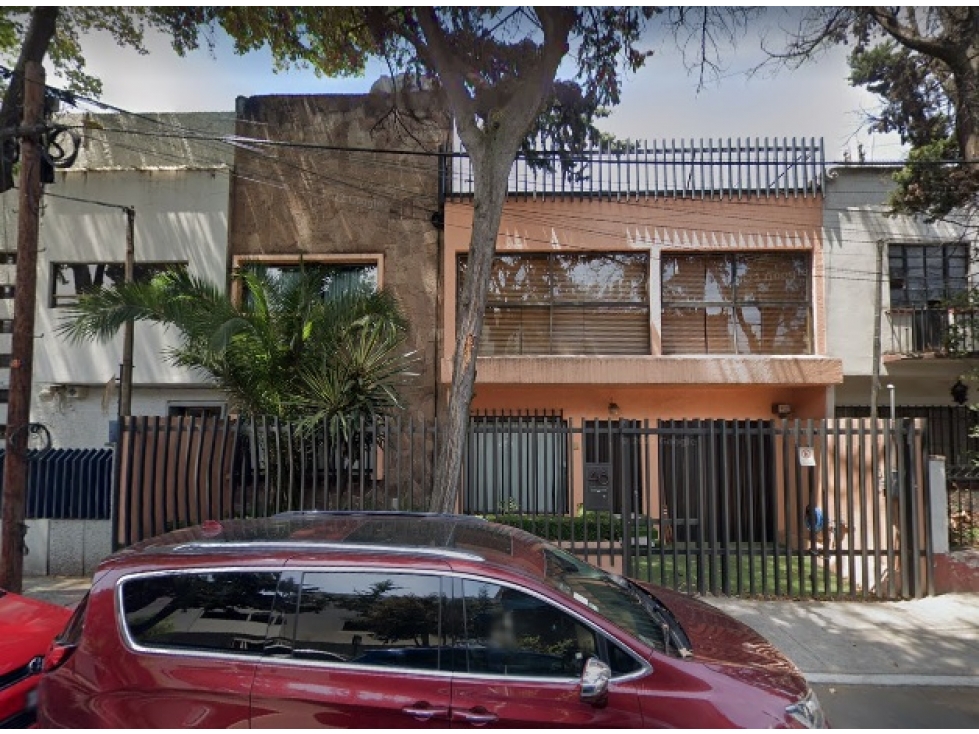Casa en Remate en Anzures, FG-717