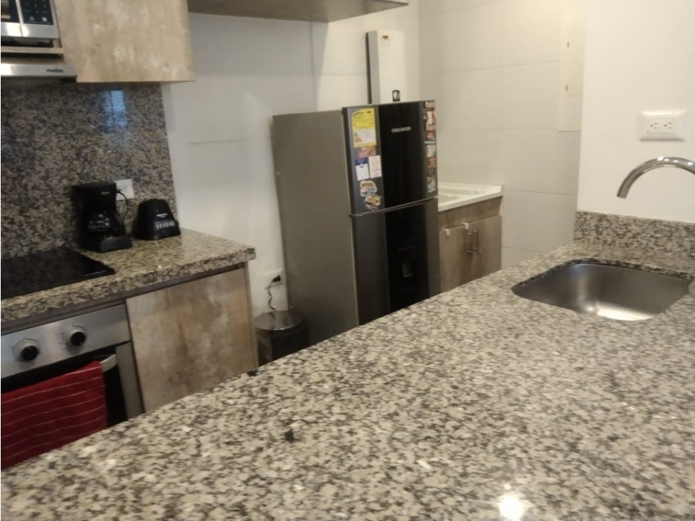 VENDO HERMOSO APTO EN LISBOA — foto 6