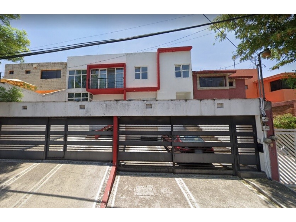 Casa en Remate en Lomas de Valle Dorado, FG-1571