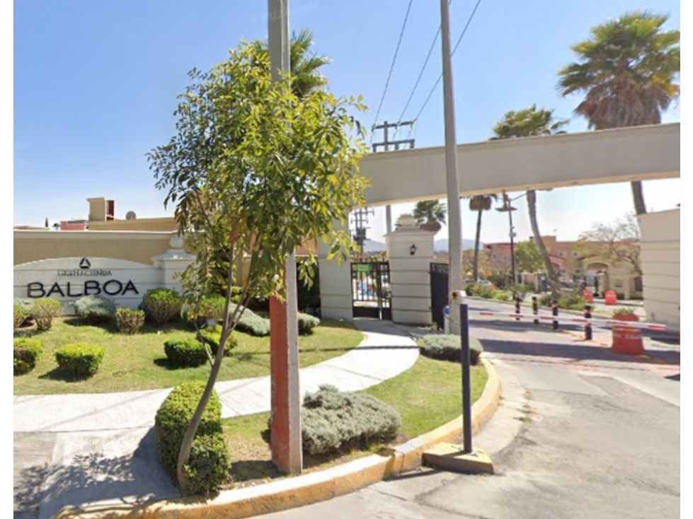 Casa en Remate en Urbi Balboa, FG-1657