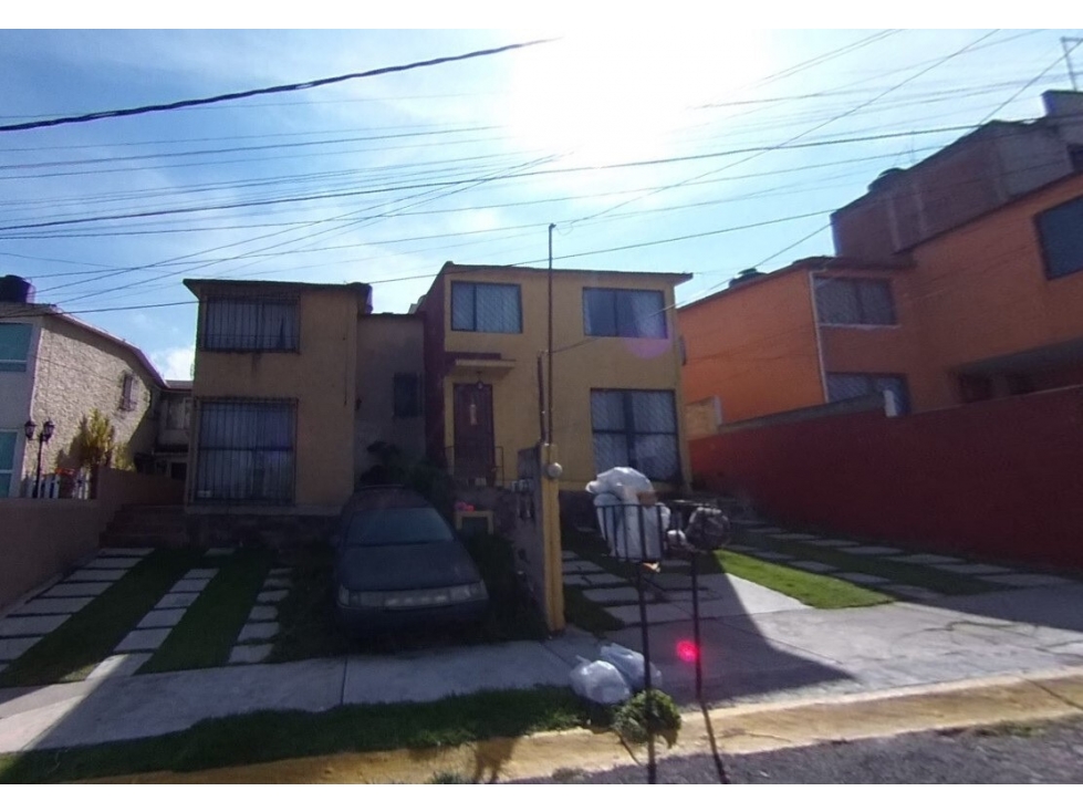 Casa en Remate en Real De Atizapán, FG-1720
