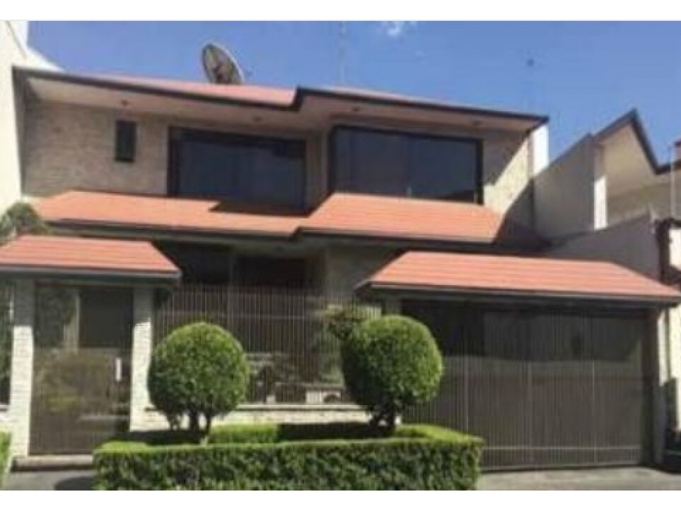 Casa en Remate en Jardines en la Montaña, FG-1582 - 1