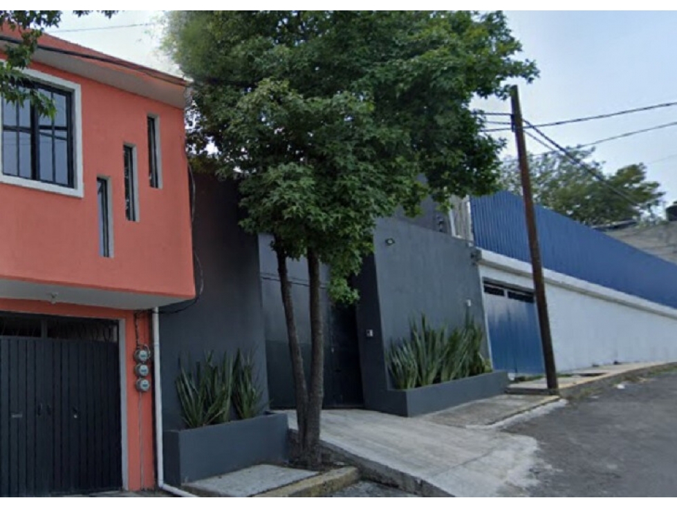 Casa en Remate en Cuchilla De Padierna, FG-855