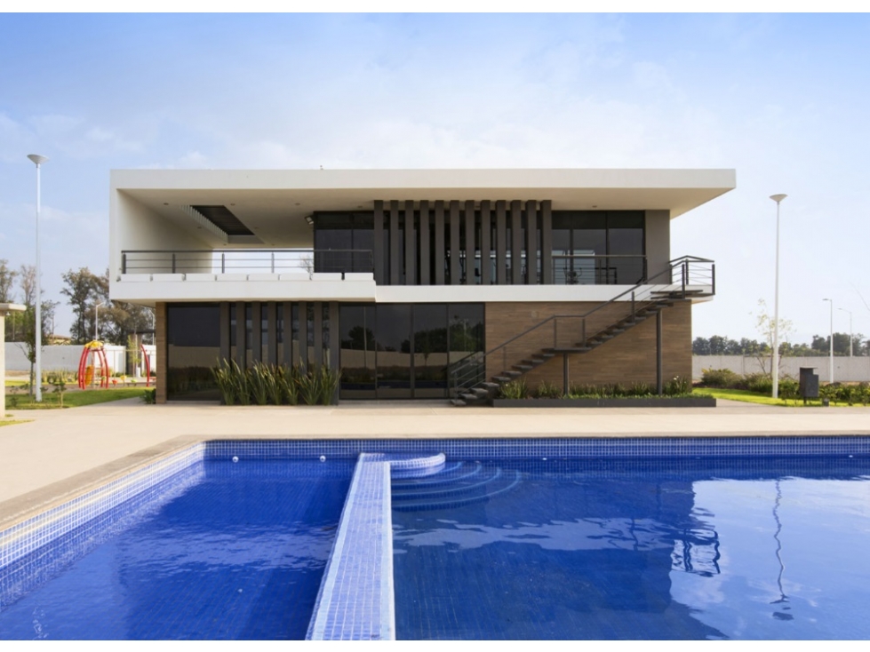 Casa en Remate en Fracc. Valle Imperial, FG-144