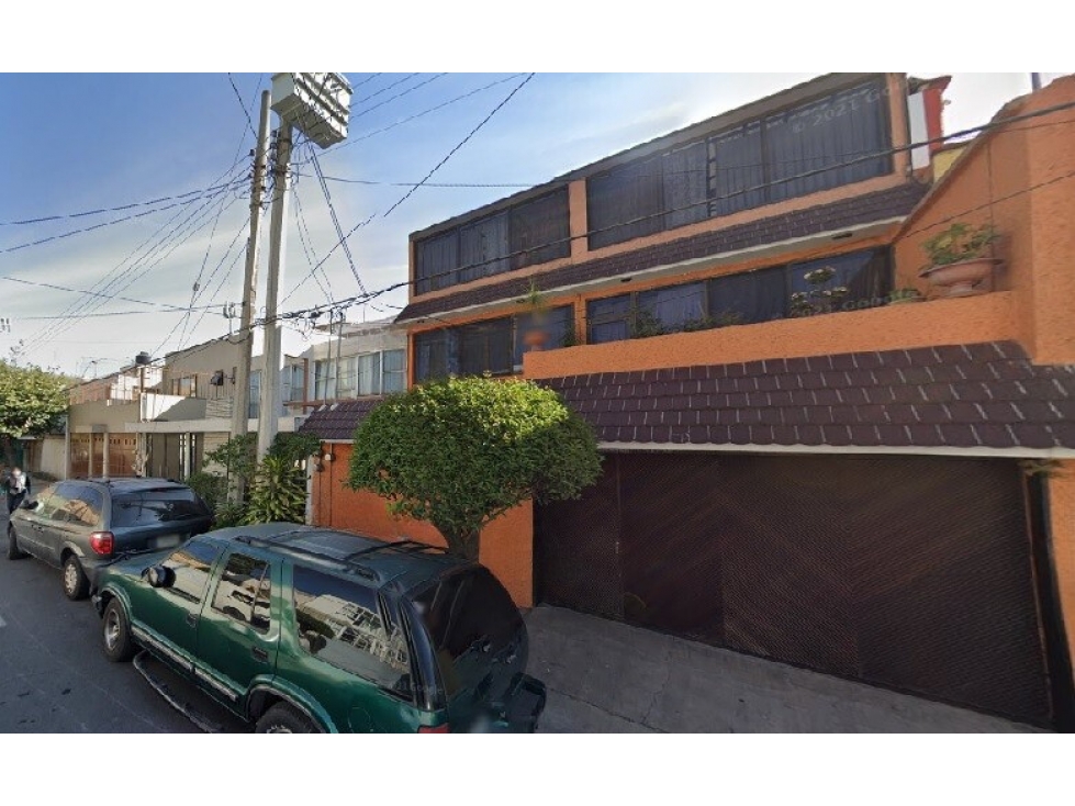 Casa en Remate en Jardín Balbuena, FG-1806