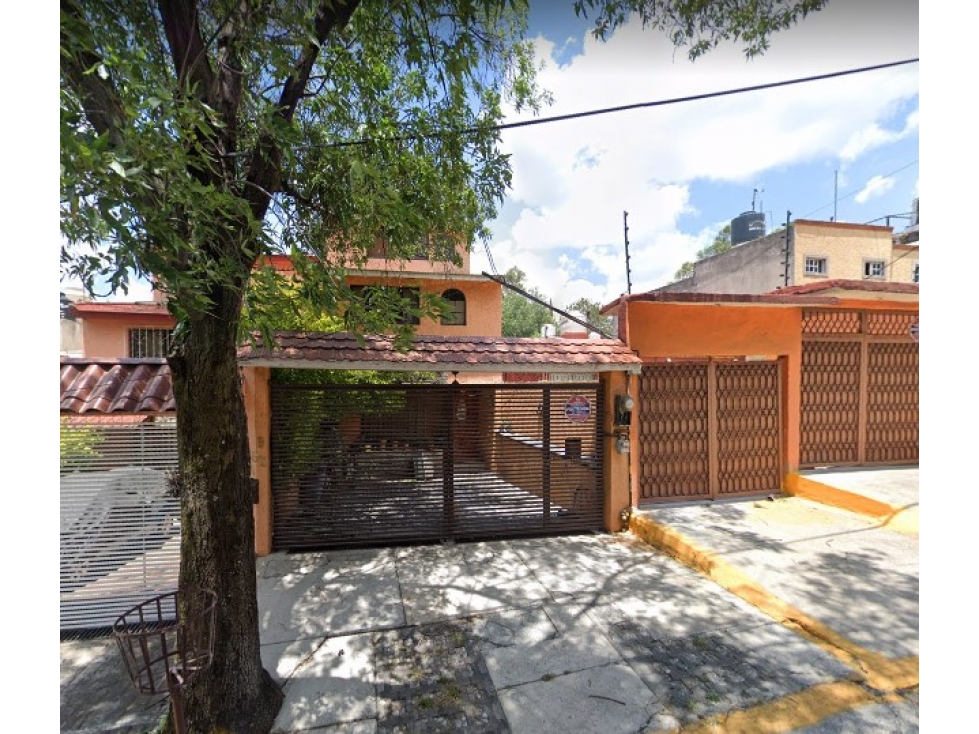 Casa en Remate en Viveros de La Loma, FG-2054 - 2