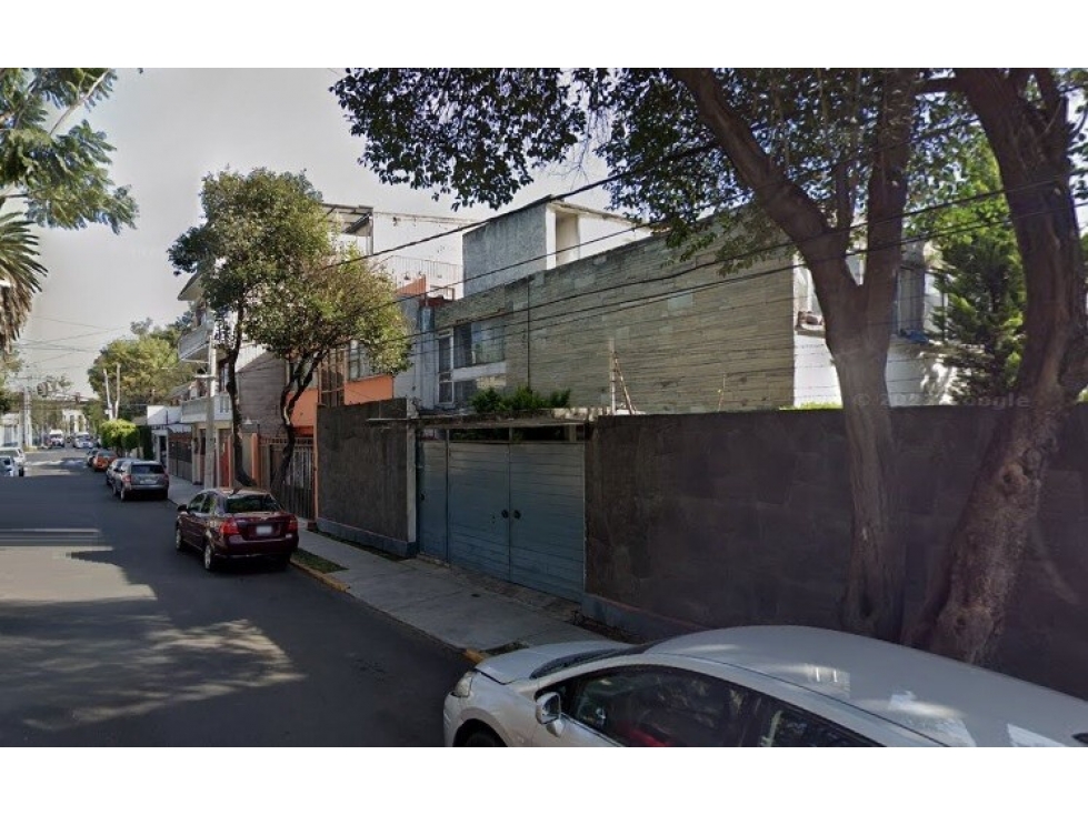 Casa en Remate en Jardín Balbuena, FG-1791