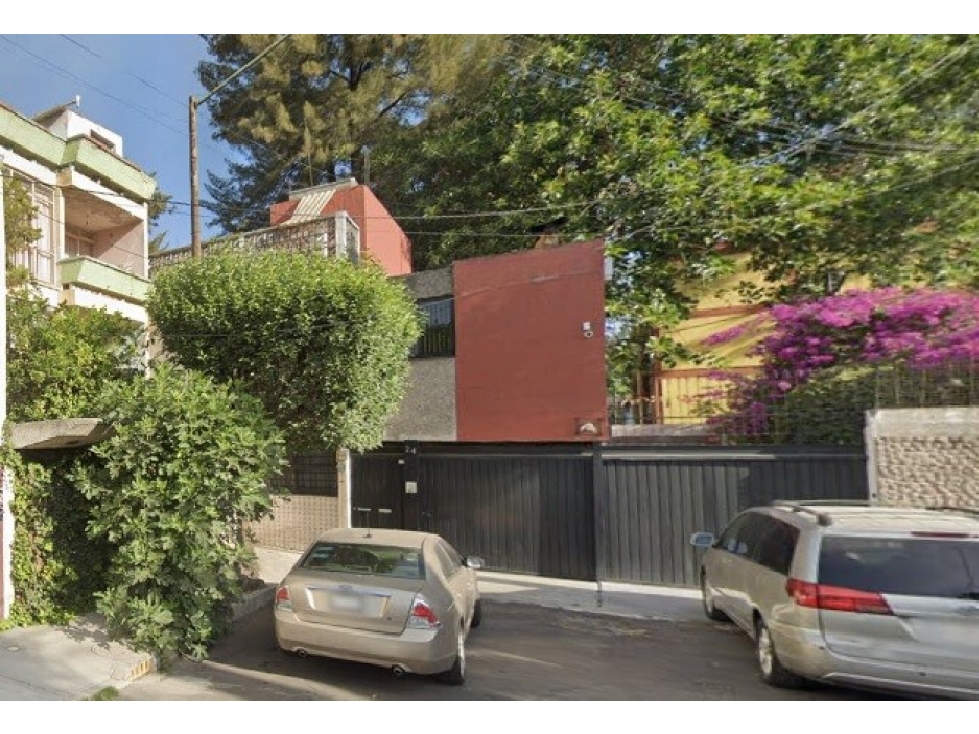 Casa en Remate en Jardín Balbuena, FG-1797