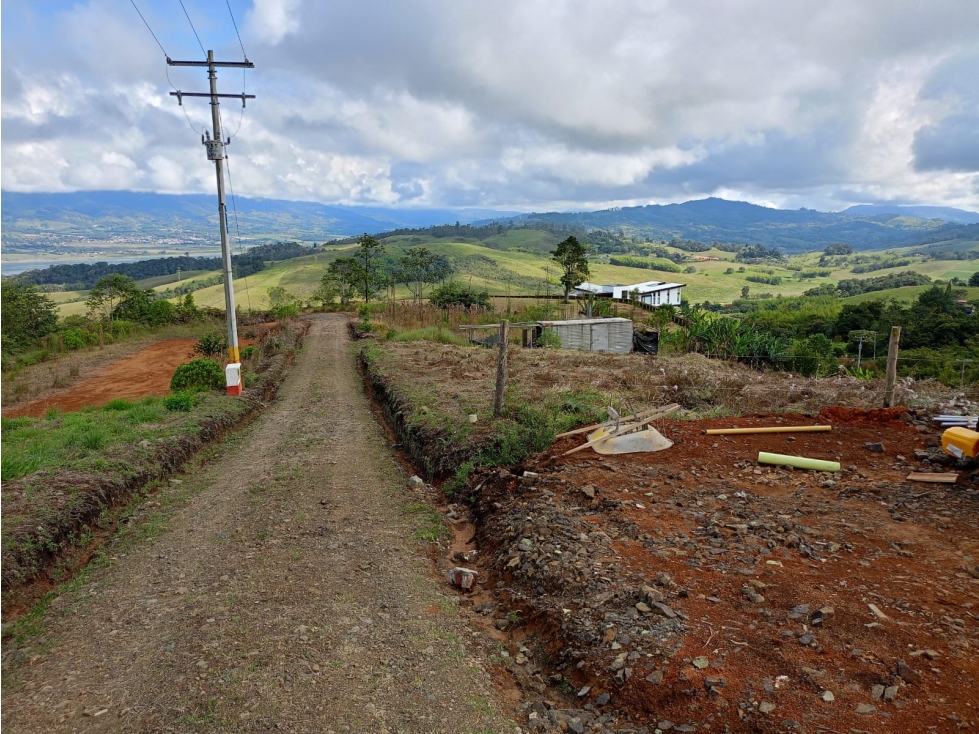 Se vende lote en Parcelación cerca al Lago Calima (JPG) CW:9307638 - 3