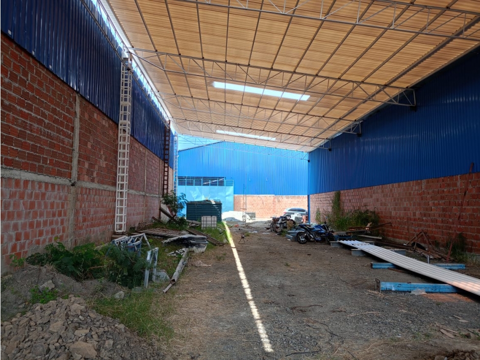 Se vende o alquila Bodega en caucaseco (JPG) CW:9307662 - 2