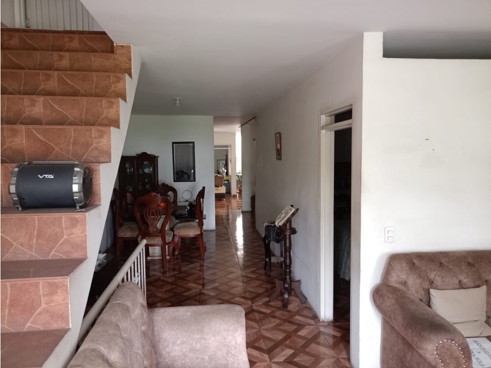 Se vende casa en Cali Barrio Santa Elena (JPG) CW:9307668 — foto 3