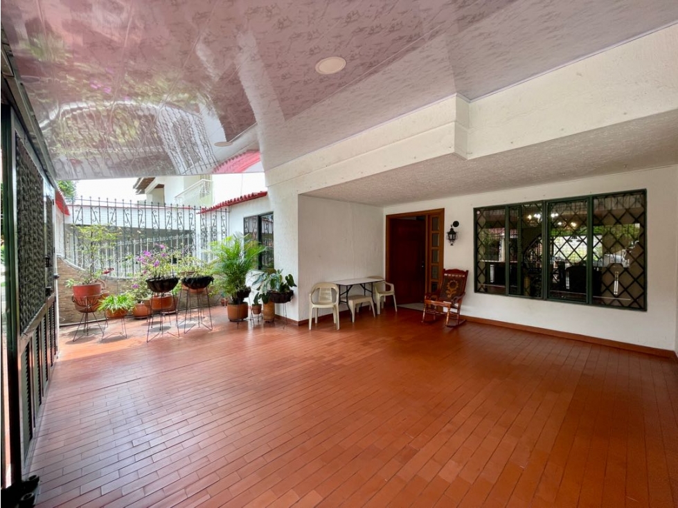 VENTA DE CASA EN PAMPALINDA SUR CENTRAL CALI - CR W9319558 — foto 2