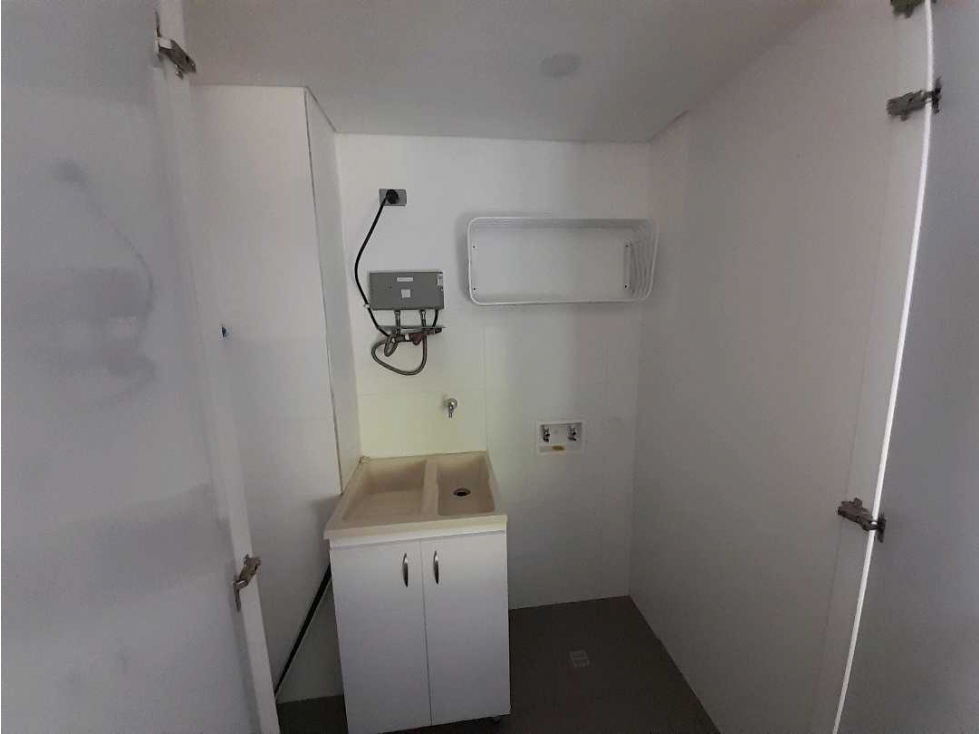 Venta oficina para estrenar Poblado Campestre DL 8974148 — foto 6