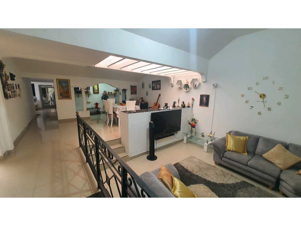 CASA EN VENTA EN EL BARRIO LA FLORA DE CALI EN PISO 1 LSA cw9362520