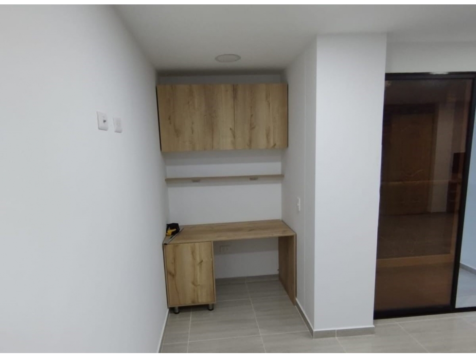 Apartamento en Venta, Sector Barrio Comuneros, El Peñol - 2