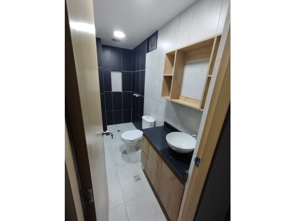Apartamento en Venta, Sector Barrio Comuneros, El Peñol - 6