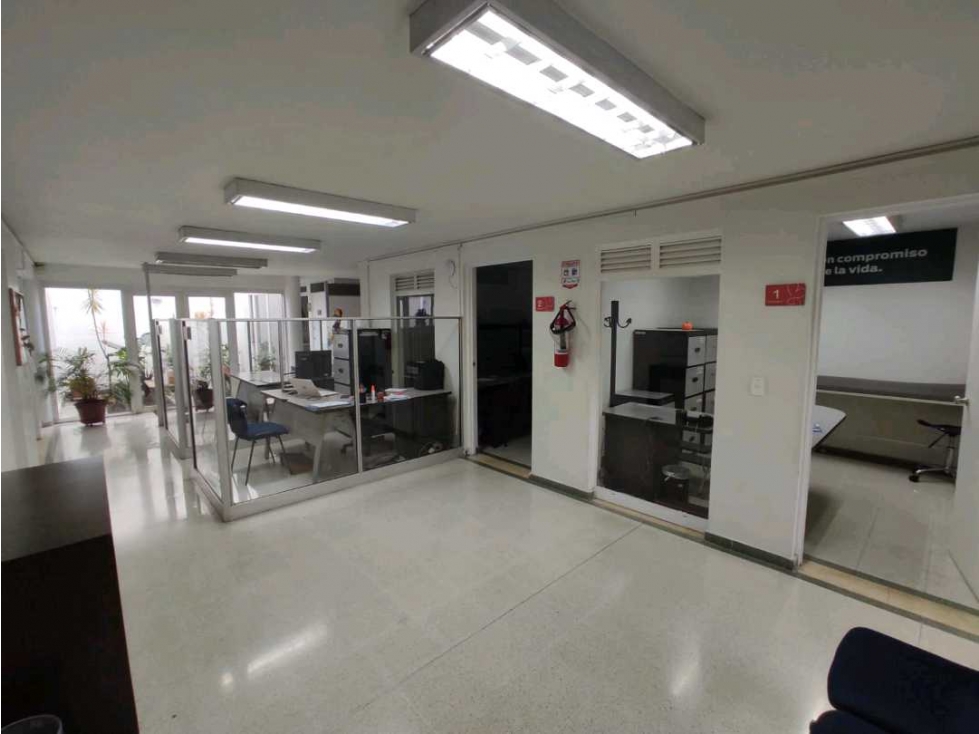 Casa/Casalote Laureles Estadio Suraméricana con uso comercial — foto 4