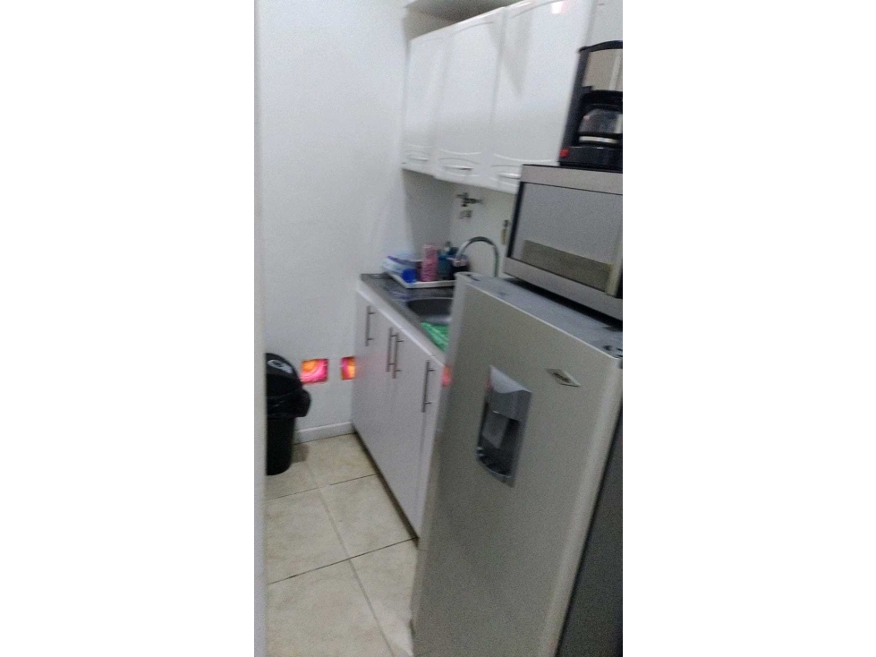 Oficina Indiana Mall Alto de las Palmas Glorieta Sancho Paisa — foto 4