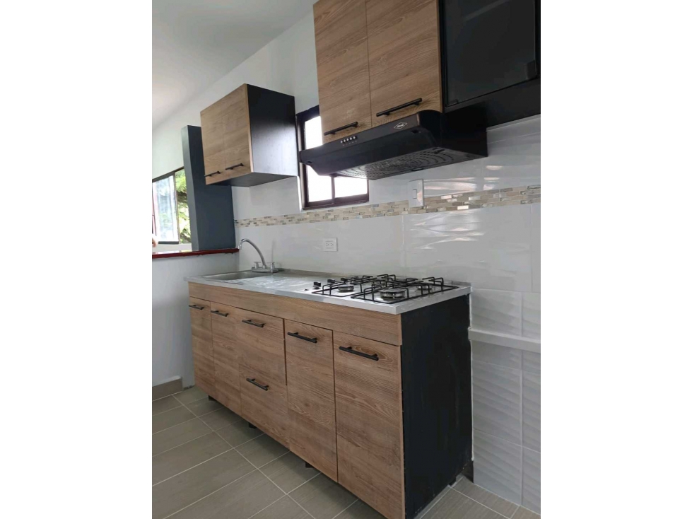 VENTA CASA UNIFAMILIAR ALIADAS
