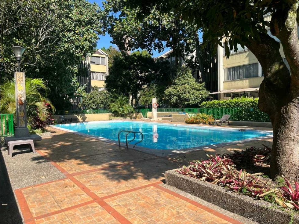 Apartamento Poblado Sector Aguacatala para Remodelar
