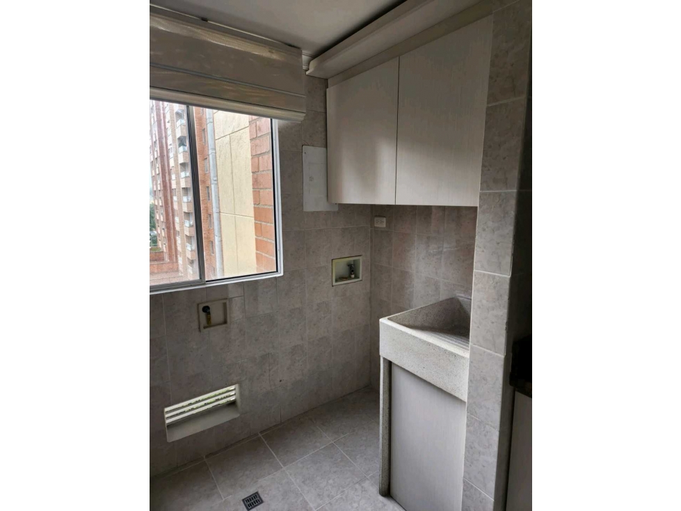 Apartamento Loma de Los Bernal parte Baja — foto 2