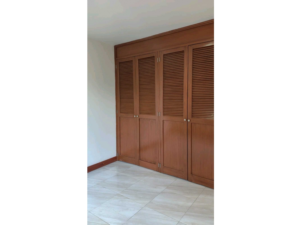 Venta de Apartamento en Poblado (cerca a la Linde) — foto 6
