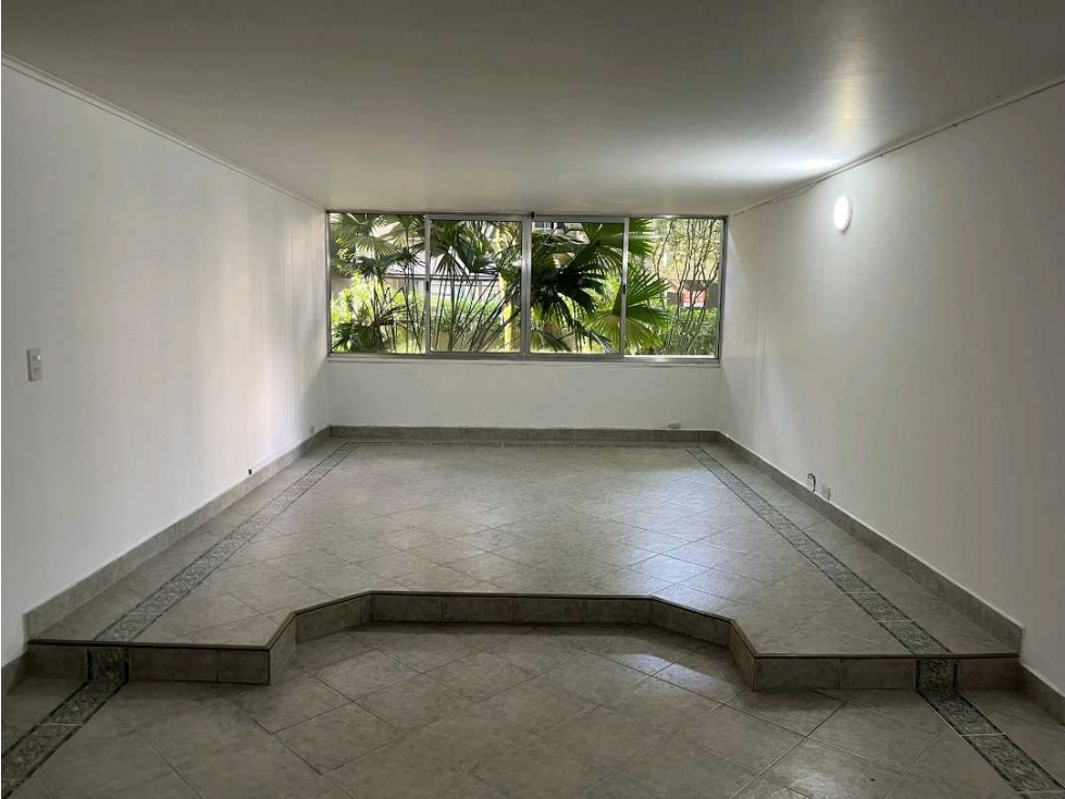 Apartamento Poblado Sector Aguacatala para Remodelar — foto 2