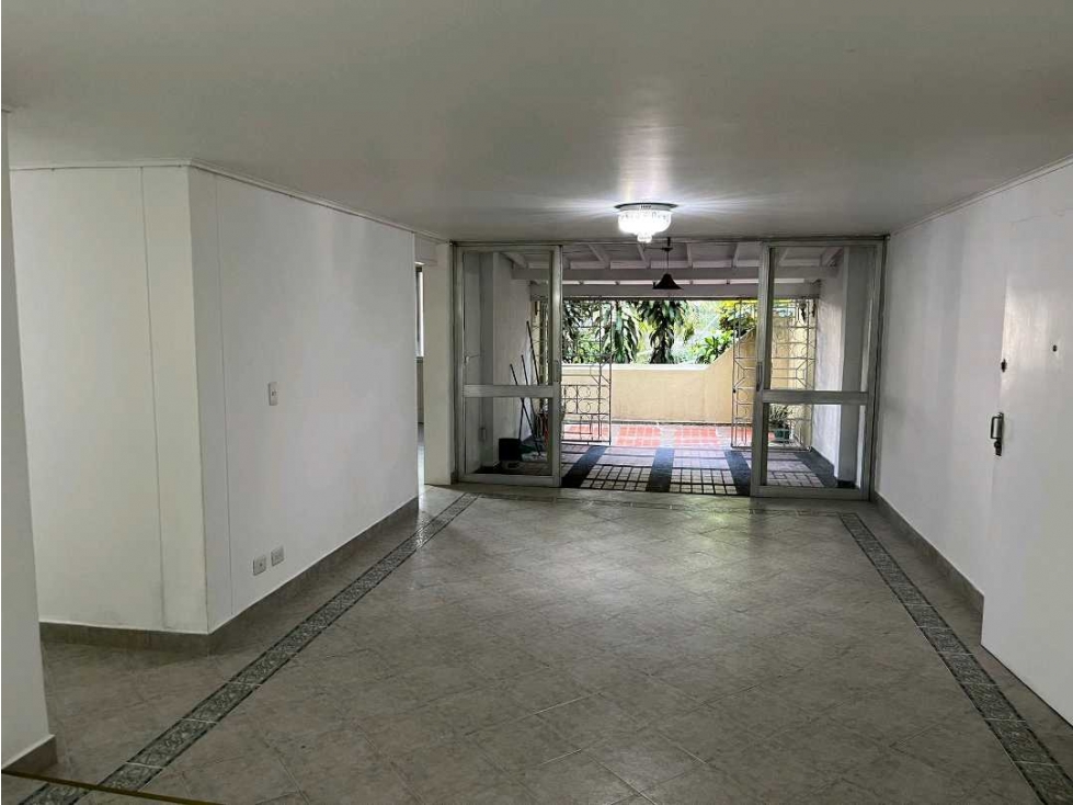 Apartamento Poblado Sector Aguacatala para Remodelar — foto 3