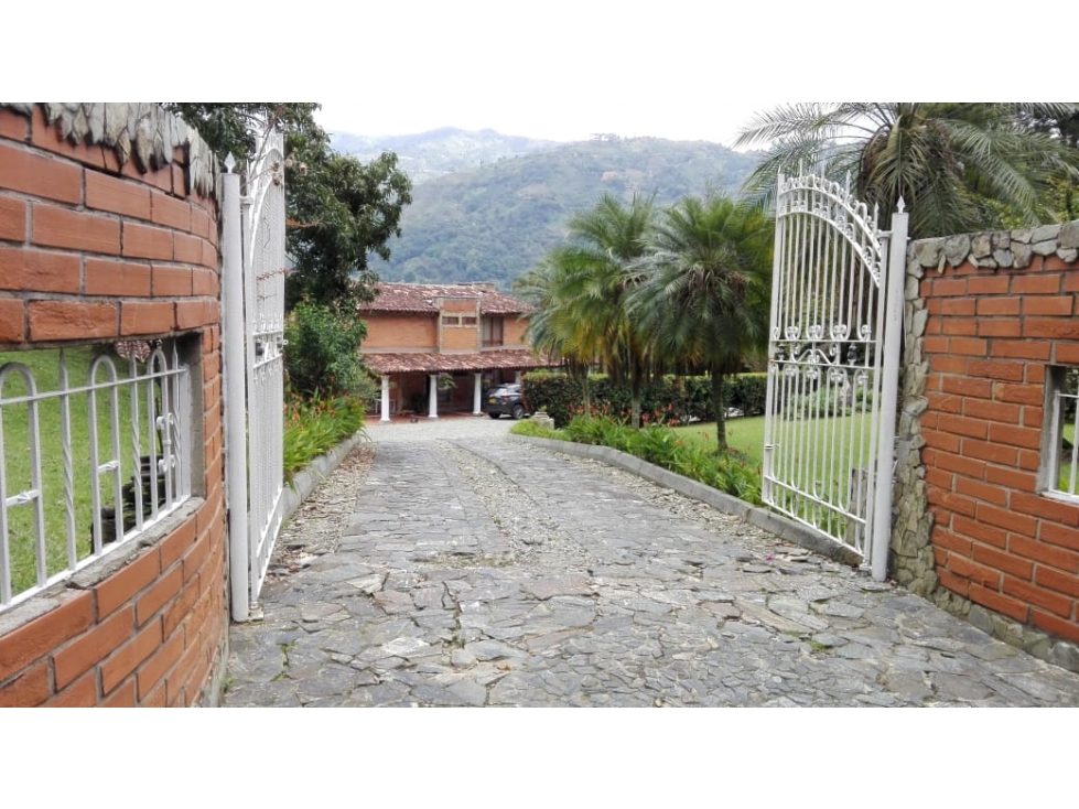 LOTE EN VENTA EN BARBOSA EL HATILLO