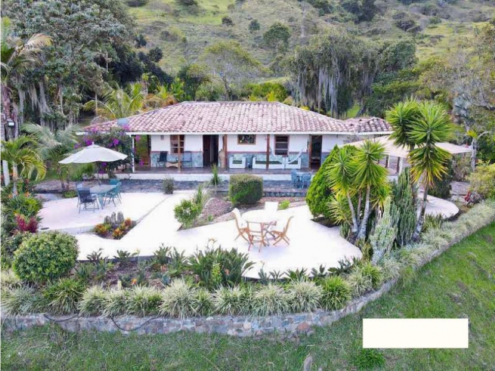 EXCELENTE FINCA EN VENTA COPACABANA ANTIOQUIA
