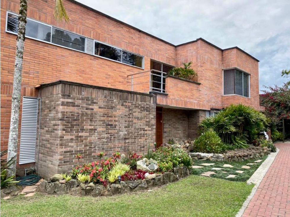 HERMOSA CASA EN VENTA LLANOGRANDE RIONEGRO
