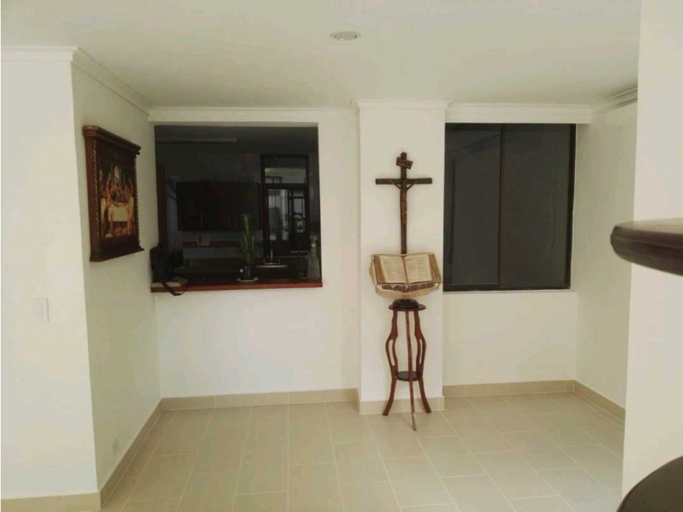 SE VENDE APARTAMENTO LAURELES — foto 4