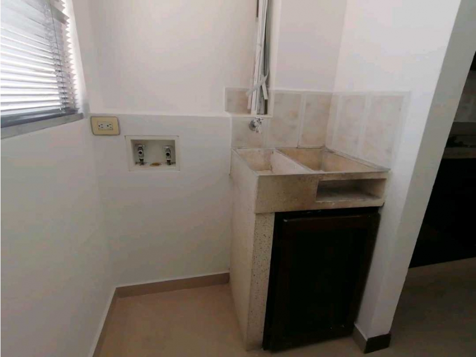 SE VENDE APARTAMENTO LAURELES — foto 3