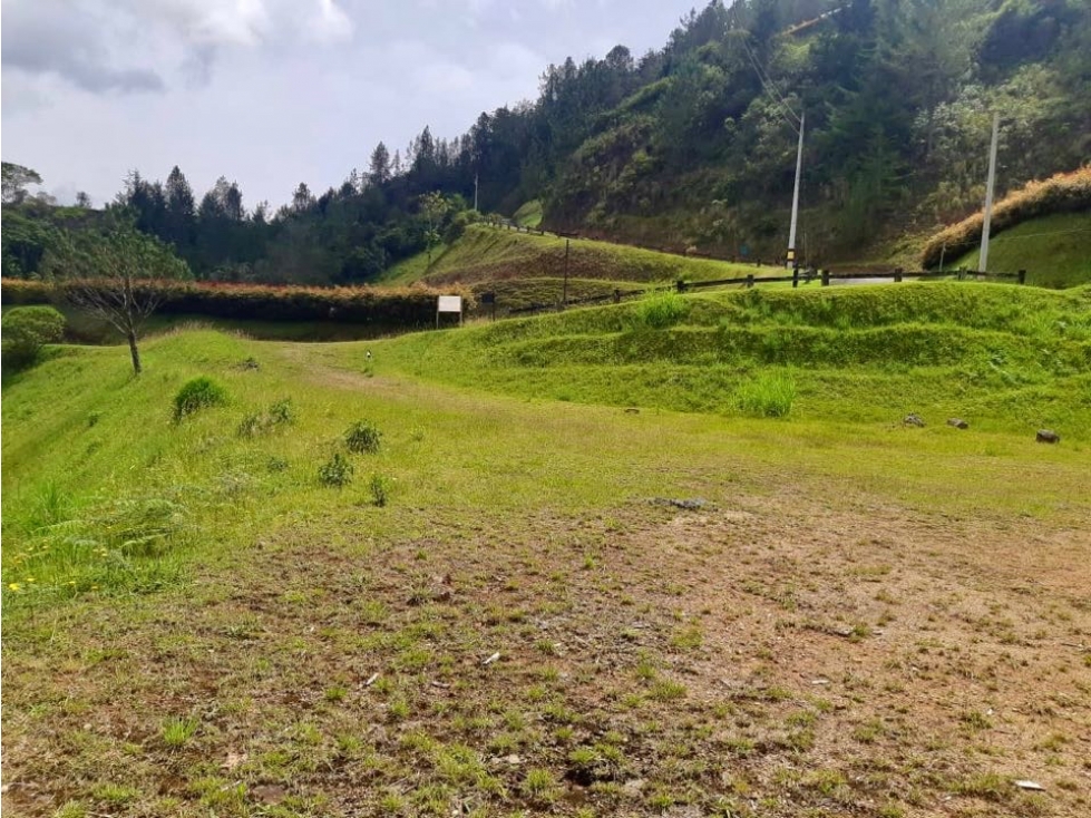 LOTE EN VENTA EL RETIRO