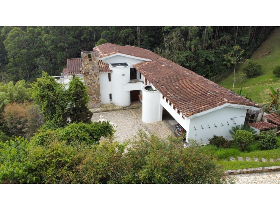 OFREZCO EN VENTA HERMOSA CASA EN EL POBLADO - MEDELLIN — foto 3