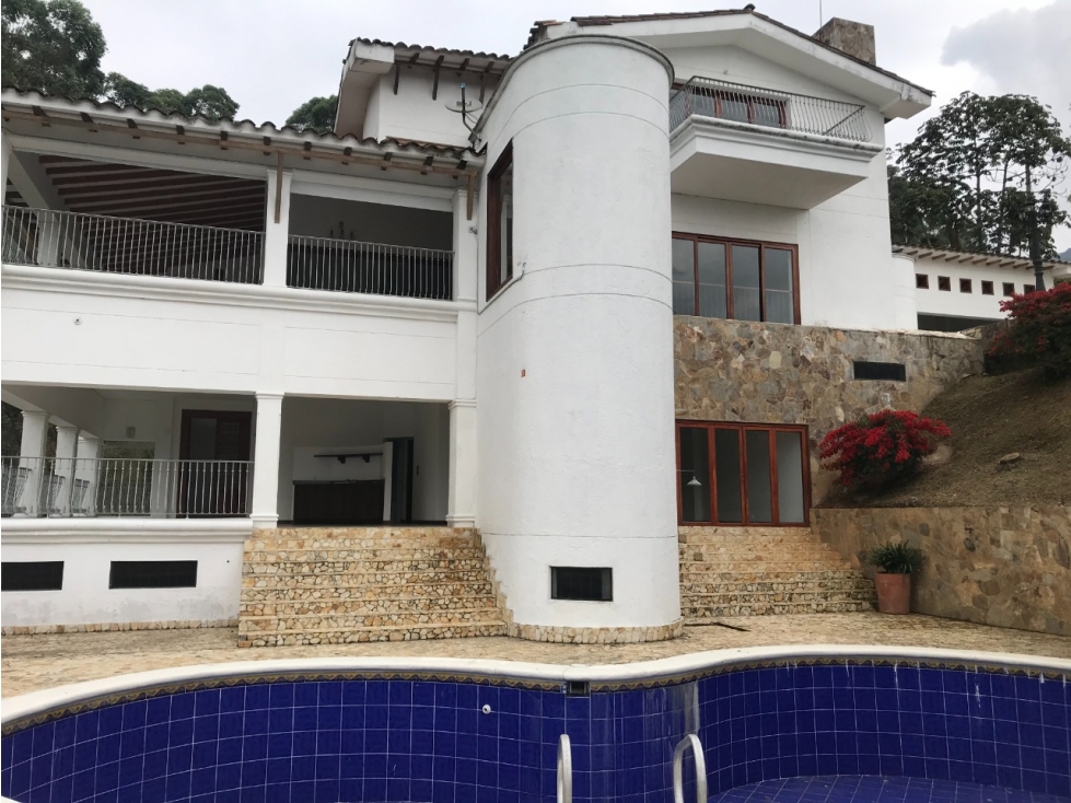 OFREZCO EN VENTA HERMOSA CASA EN EL POBLADO - MEDELLIN — foto 6