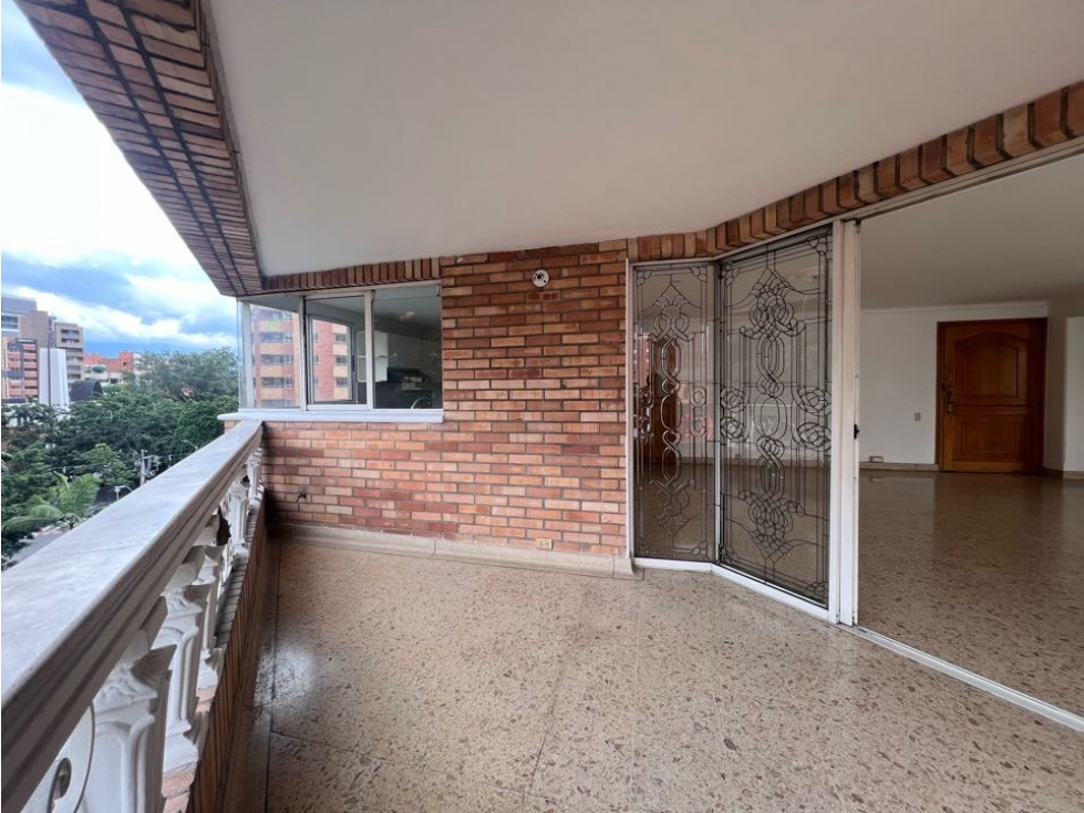 Excelente ubicación. Cerca al segundo parque de LAURELES — foto 5