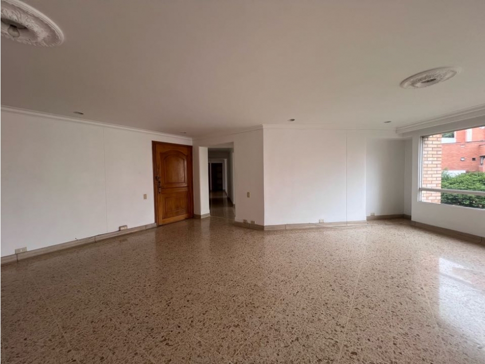 Excelente ubicación. Cerca al segundo parque de LAURELES — foto 6
