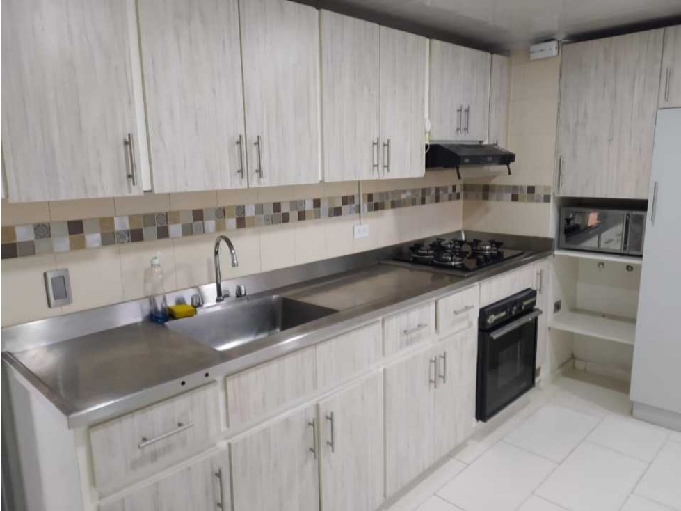 Apartamento para la venta en el poblado