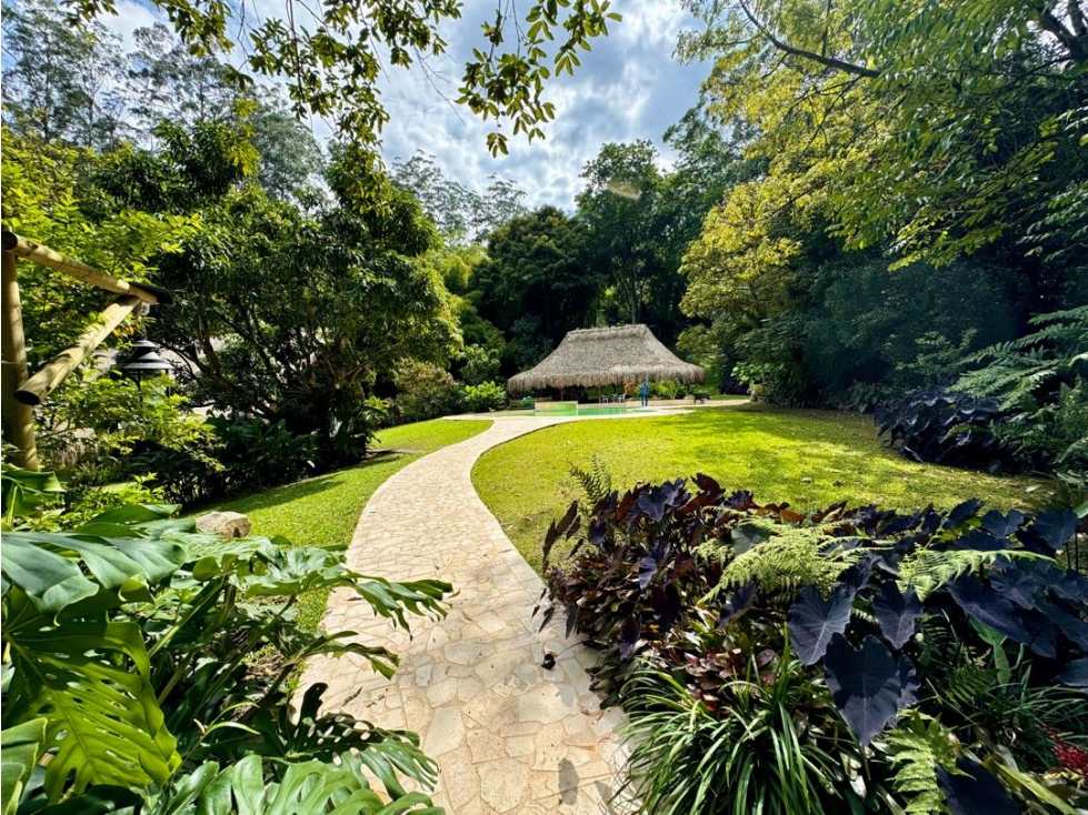 ESPECTACULAR FINCA EN VENTA EN GIRARDOTA