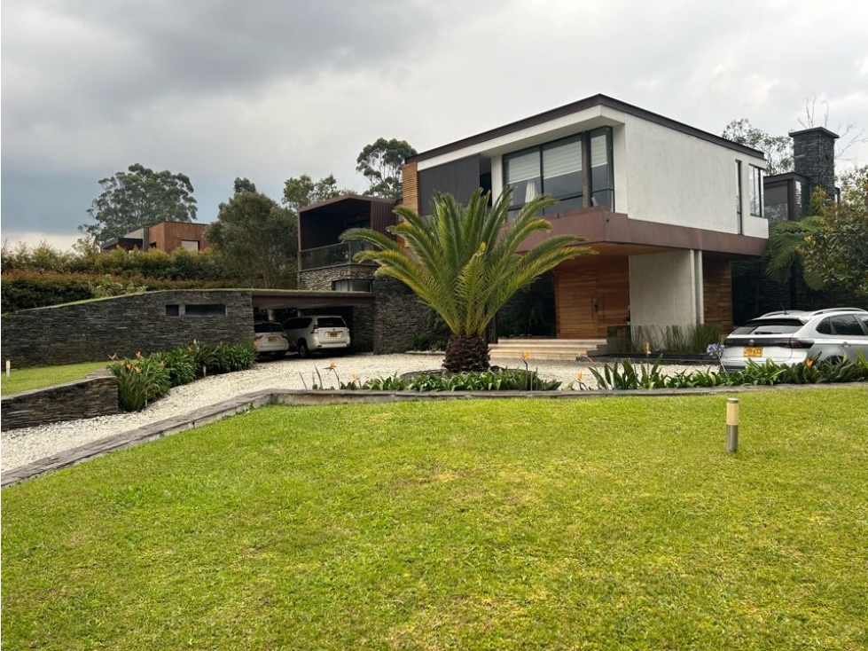 Vendo casa campestre en Llanogrande