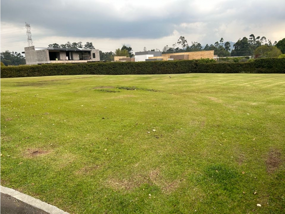 Vendo lote plano en Llanogrande